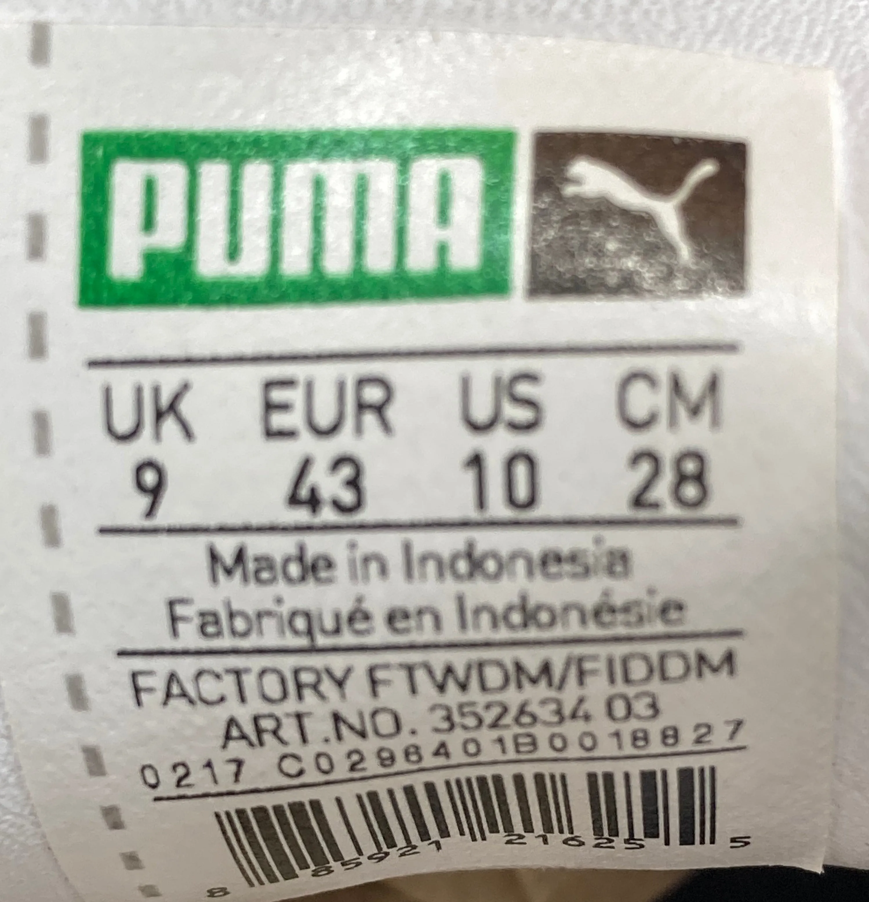 PUMA SUEDE CLASSIC ECO Men Size 10 Shoes Sneakers Black & White 352634-03